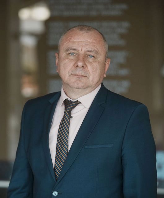 Директор